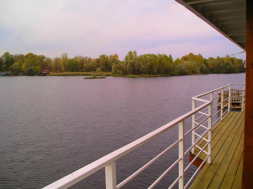 Hotel Chervona Kalina Kijów Zewnętrze zdjęcie