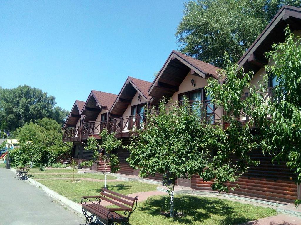 Hotel Chervona Kalina Kijów Zewnętrze zdjęcie