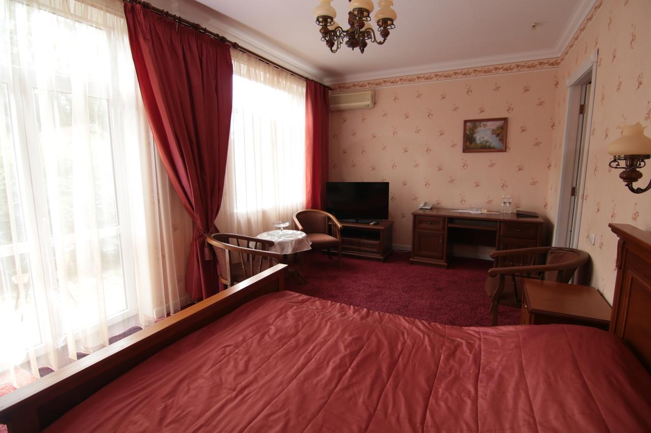 Hotel Chervona Kalina Kijów Zewnętrze zdjęcie