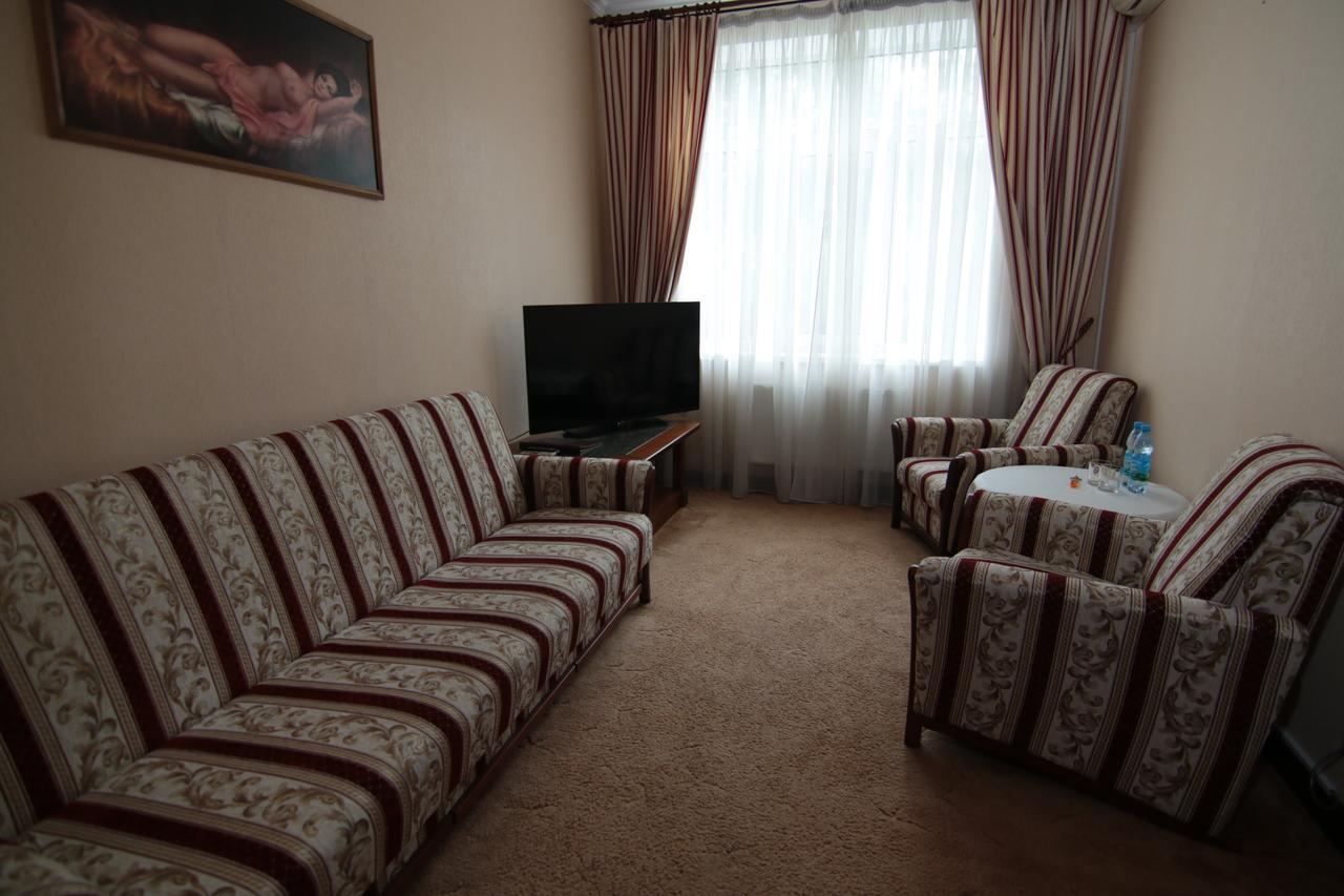 Hotel Chervona Kalina Kijów Zewnętrze zdjęcie
