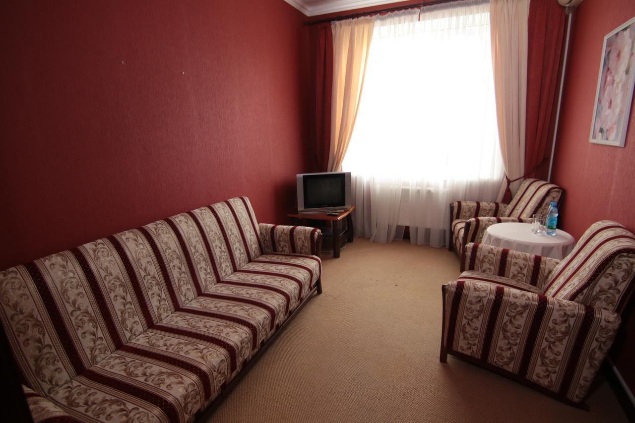Hotel Chervona Kalina Kijów Zewnętrze zdjęcie
